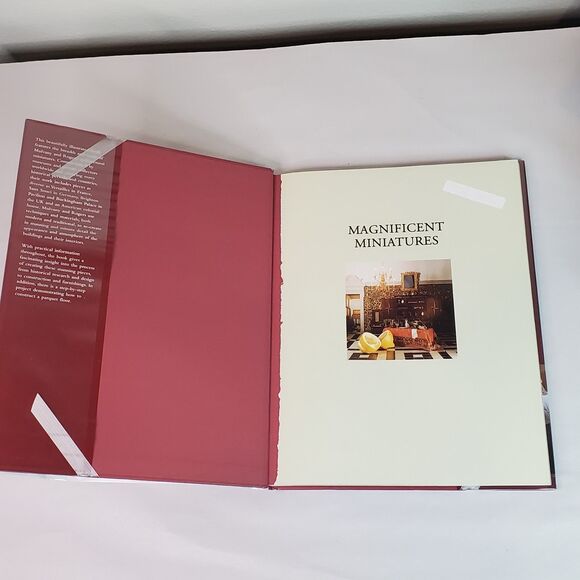 Magnificent Miniatures: Inspiration and Technique for Grand Houses EX-LIBRARY - Picture 7 of 16